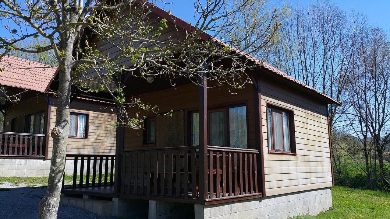 Camping - Bungalows La Soleia D'Oix Esterno foto